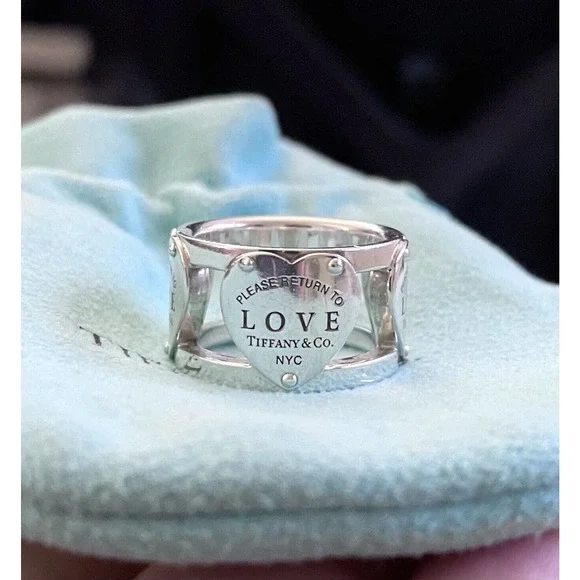 Tiffany & Co. Return NY T&co Sterling Silver 925 Wide Love Band Ring Size 4.75